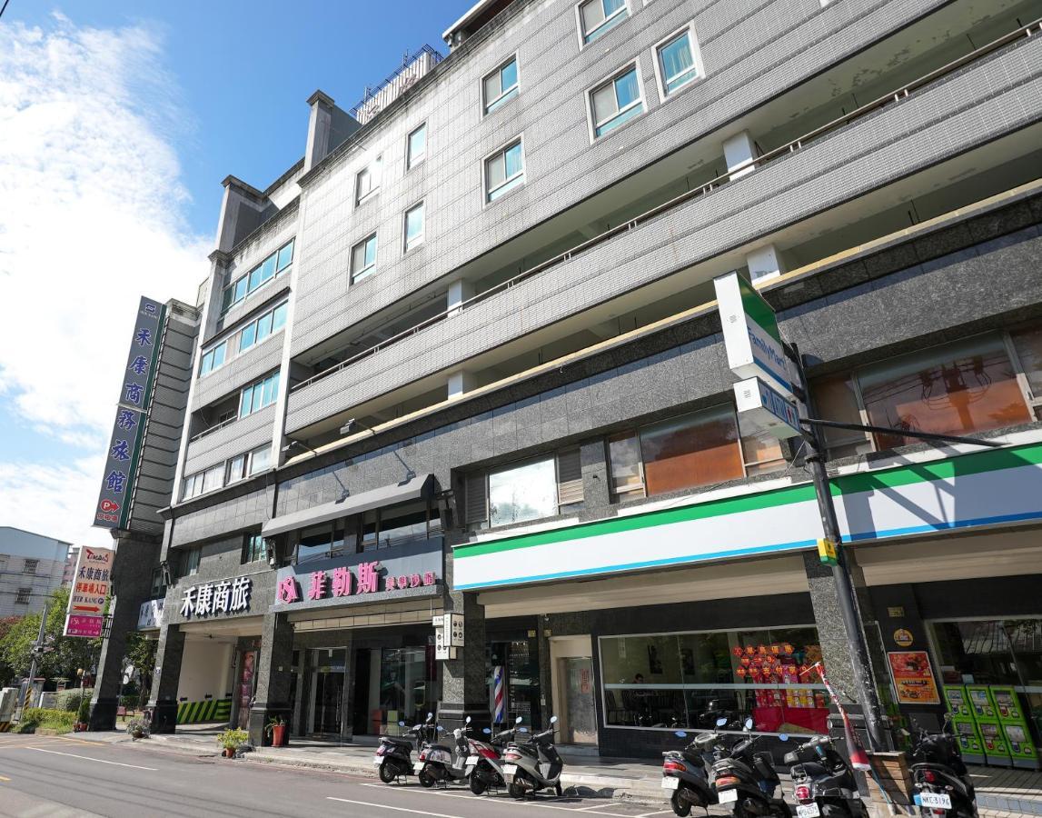 Herkang Hotel Taichung Exterior photo